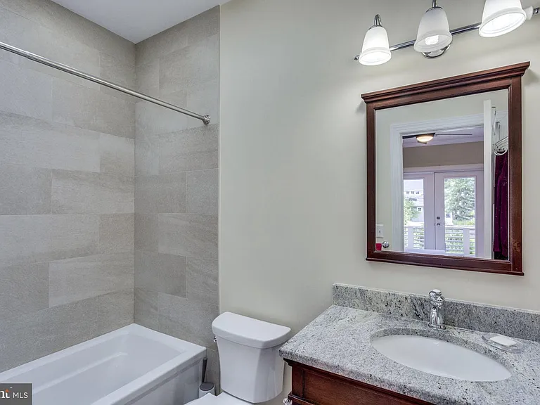 312 Pine St — Photo 18