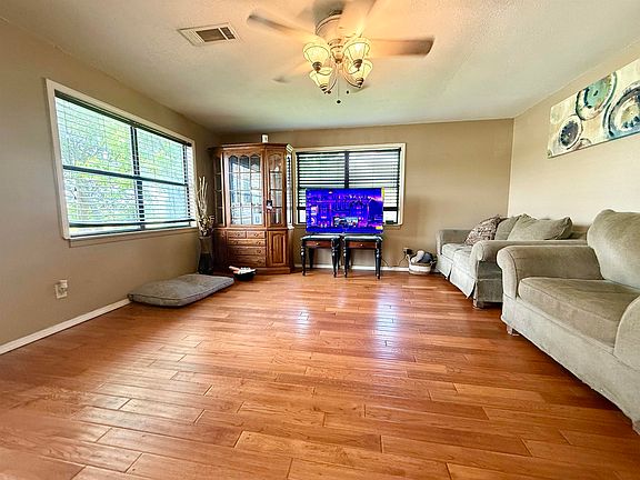 2nd image of 197 Osborne Dr