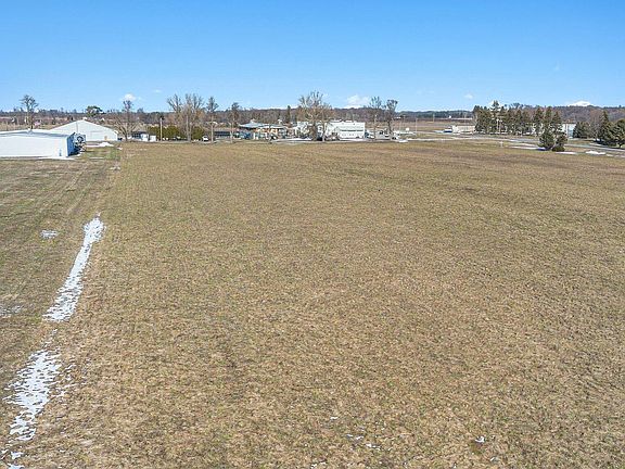 3rd image of W Eureka Rd