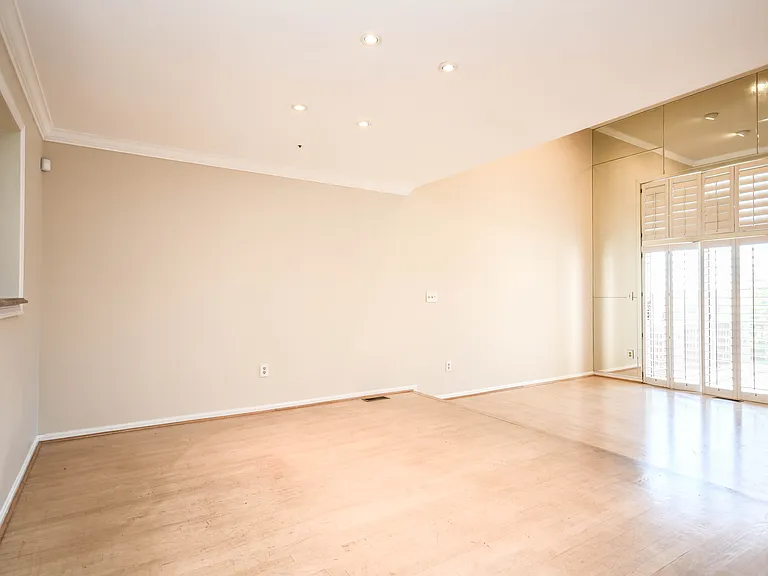 5918 Edson Ln — Photo 11