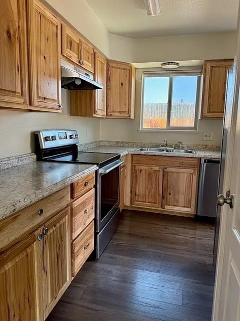 3296 1/2 Lombardy Lane - 4 — Photo 4