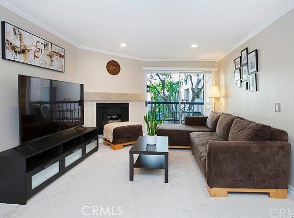5th image of 5510 Owensmouth Ave APT 222