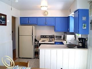 5th image of 570 Lindsay Dr