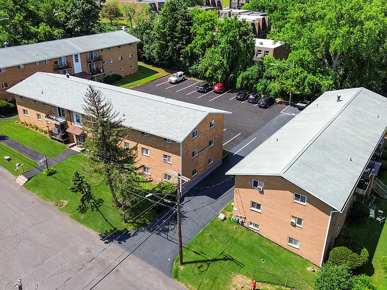 Dewitt View Apartments — Photo 19