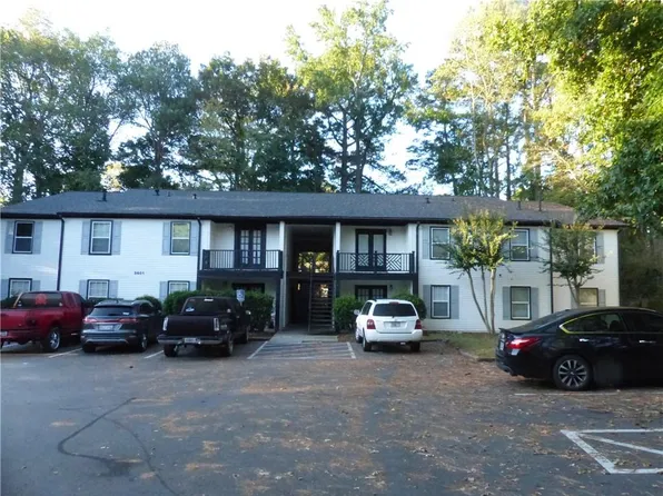 3601 Woodbriar Cir APT B, Tucker, GA 30084