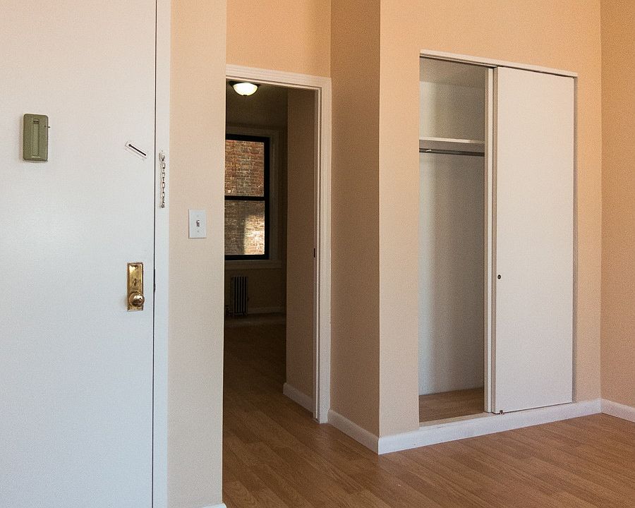 1st image of 584 Lincoln Pl APT 2R