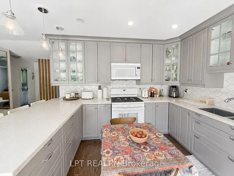 144 Shoreline Dr — Photo 7