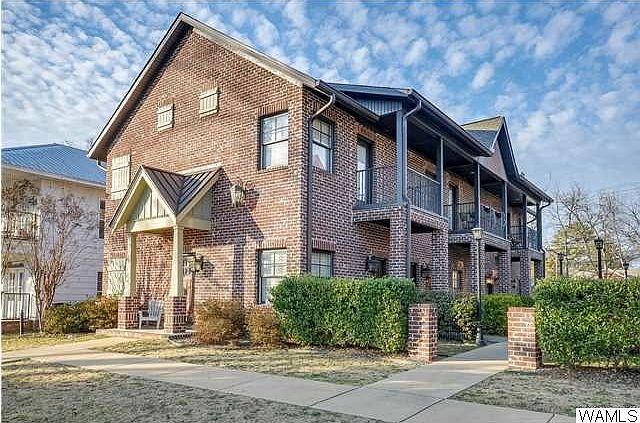 1st image of 704 13th St APT 10