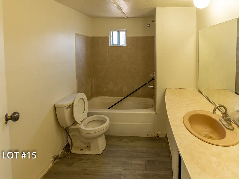 11398 Bartlett Ave #15 — Photo 4