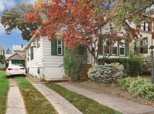 456 Lawton Ave, Cliffside Park, NJ 07010