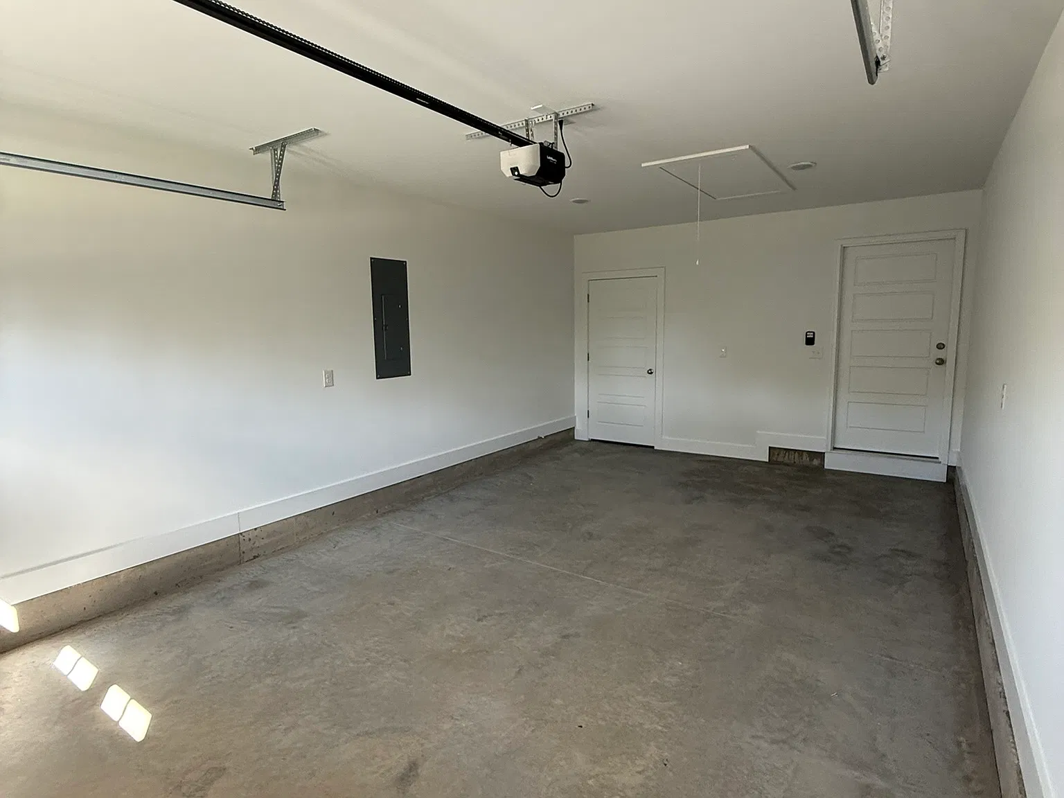 116 Bedrock Rd — Photo 2