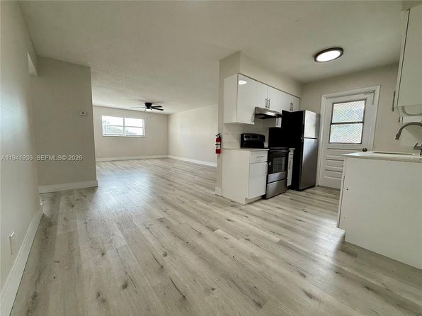 921 SW 74th Ter APT 201A