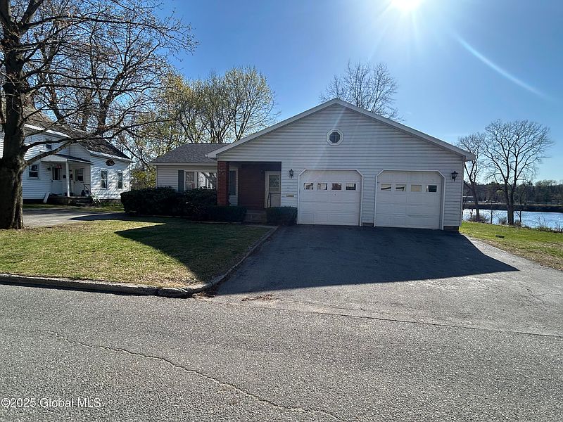 2nd image of 6 Riverview Street