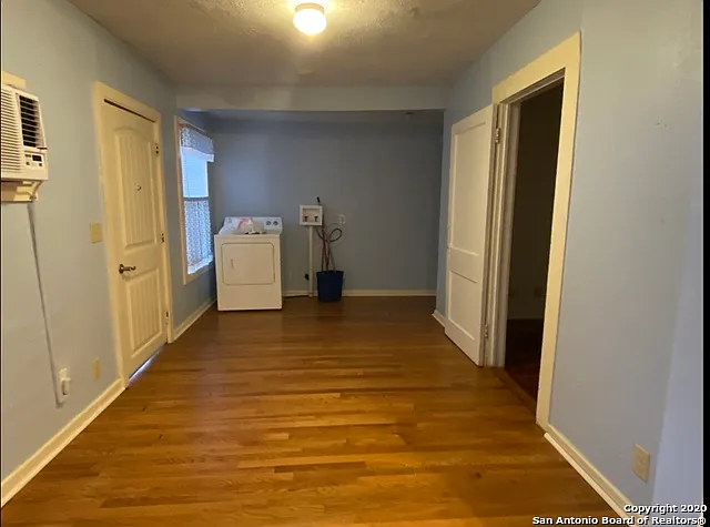 1130 Sims Ave — Photo 9