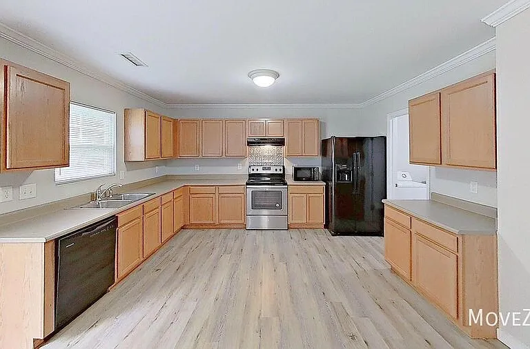 4435 Stonewall Dr — Photo 27