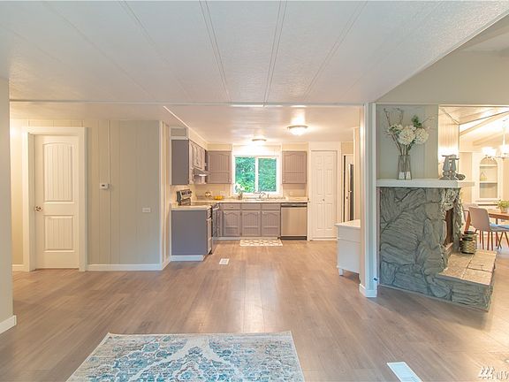 4th image of 5650 Hicks Ave NE