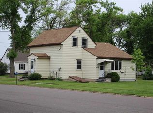 200 W Market St, Okabena, MN 56161