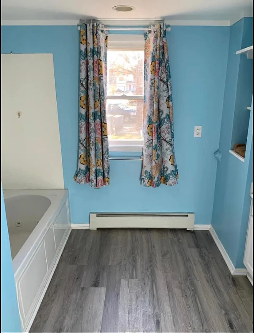 White Birch Cir, Niantic — Photo 3