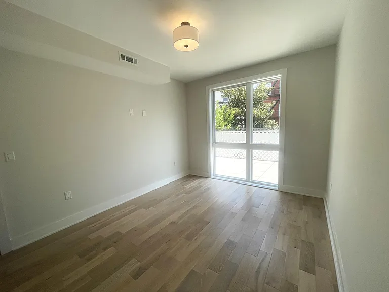 268 New York Ave #1D — Photo 14