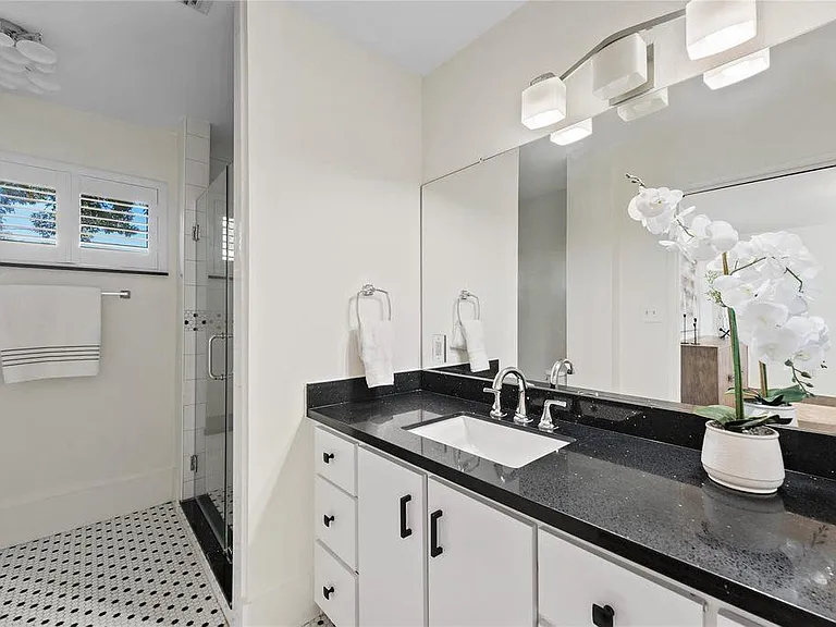 Beautifully updated master bathroom!