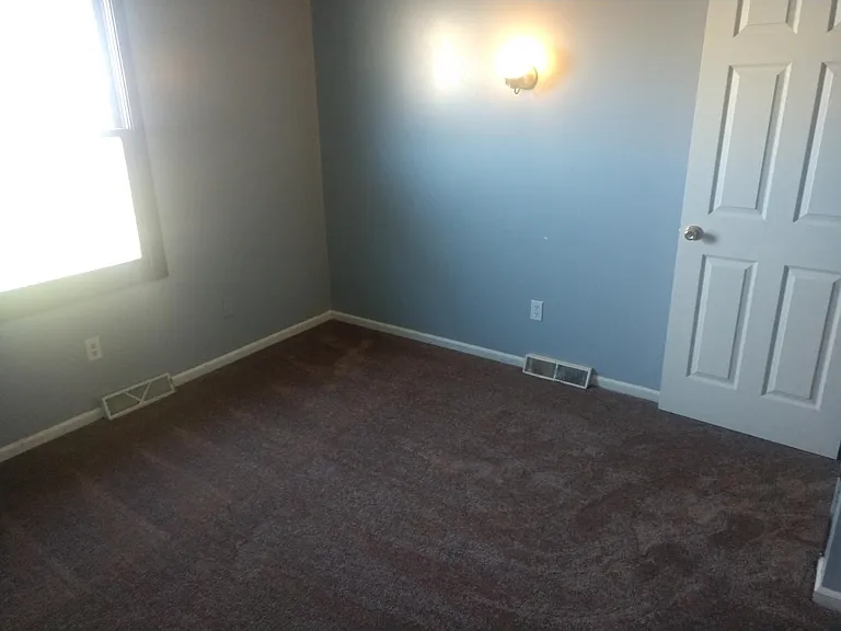 2045 Old Valley Ct SE — Photo 10
