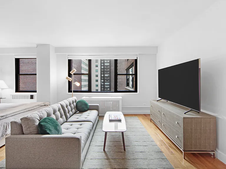 141 E 33rd St #11H — Photo 1