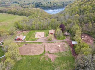 280 Old Pent Rd, Guilford, CT 06437