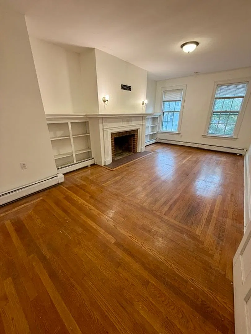 256 Bradley Street — Photo 4