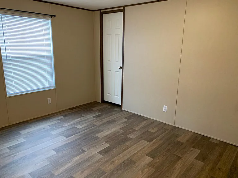 306 Lakanwood Ln — Photo 10