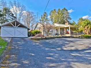 5559 Glenbrook Rd, Stroudsburg, PA 18360
