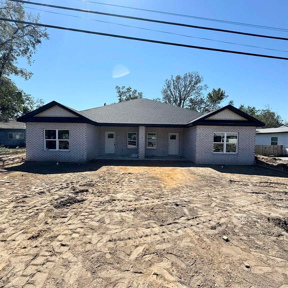 203 Ruberia Ave — Photo 1