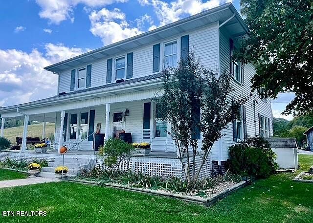 1st image of 1886 Doctor Thomas Walker Rd