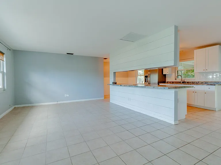 5261 Elm Ct — Photo 9