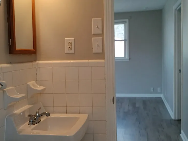 107 Old Hopkinsville Hwy #A — Photo 29