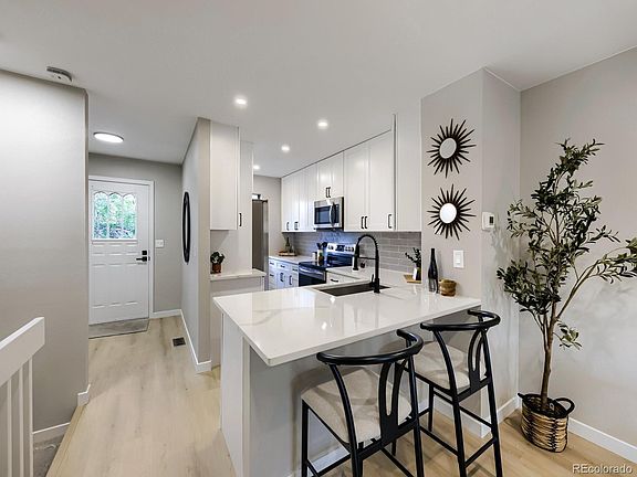2nd image of 10595 W Dartmouth Avenue