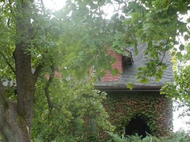 1st image of 469 E Liberty St