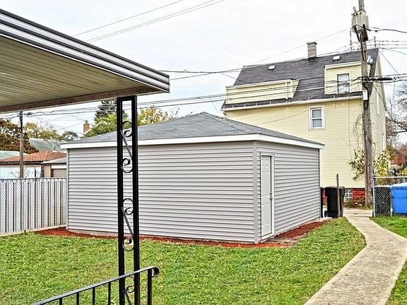 4th image of 8928 S Parnell Ave