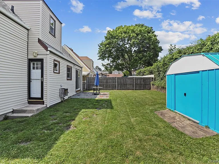 20 Huntley Rd #SFH — Photo 5