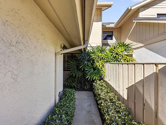 4th image of 17053 Waterbend Drive #132