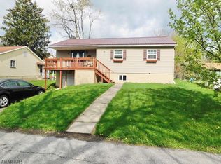 112 E Hudson Ave, Altoona, PA 16602