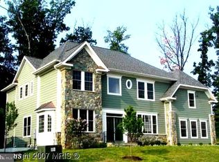 8105 Maya Ct, Vienna, VA 22182