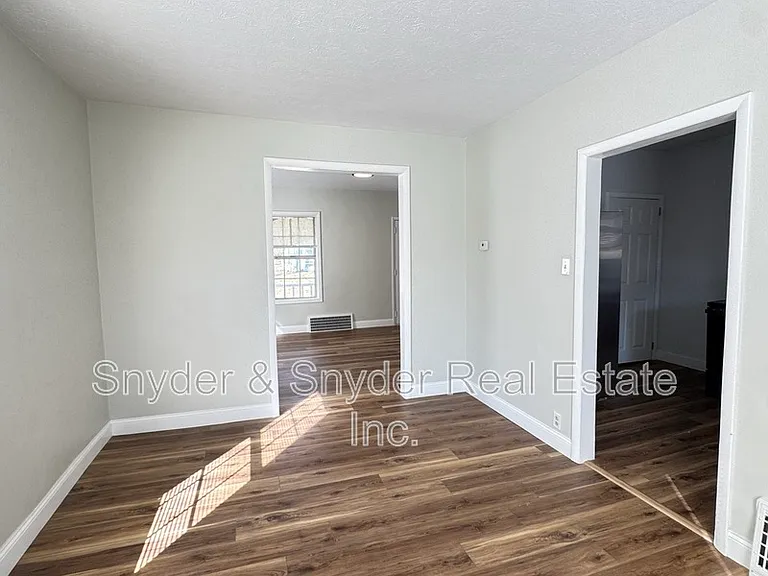 143 Gale St — Photo 7