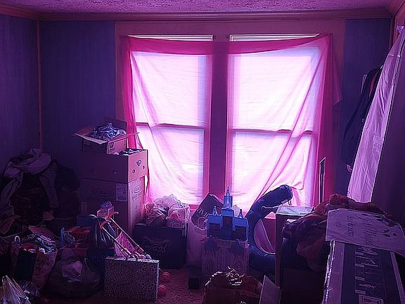 4th image of 2324 Mitchell St