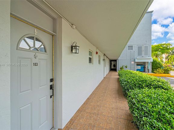 2nd image of 3849 NE 169th St APT 103