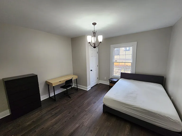 244 Hendrix Ave SW — Photo 5