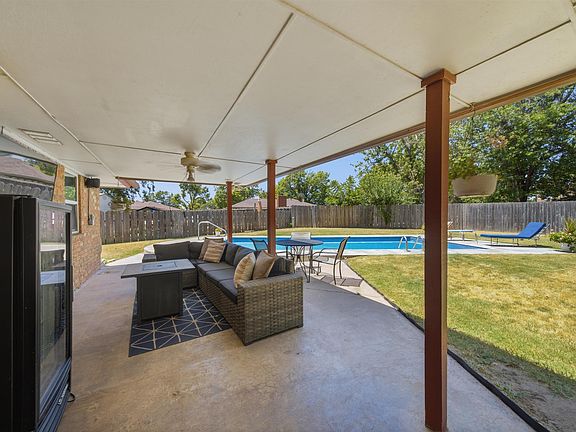 5th image of 2722 Sunnybrook Cir