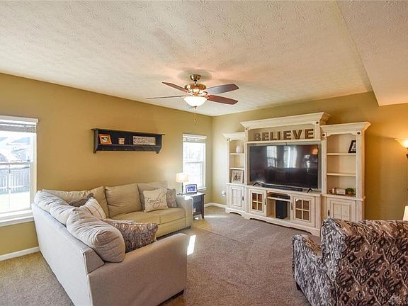 5th image of 9686 Linden Brook Dr