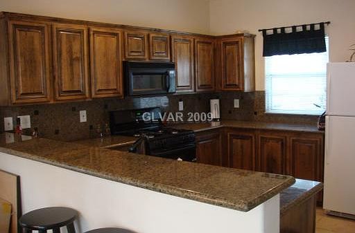 2nd image of 2832 Woodland Park Ave