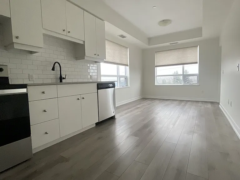 255 Northfield Dr E #314 — Photo 3