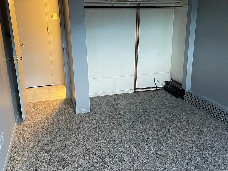 1814 W 79th St #209 — Photo 7